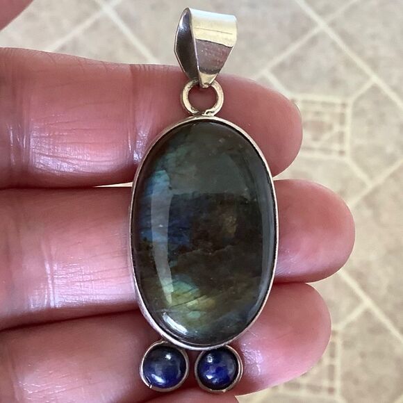 Sterling silver Jewelry - NWOT Sterling SILVER 925 LABRADORITE/LAPIS OVAL PENDANT​​
